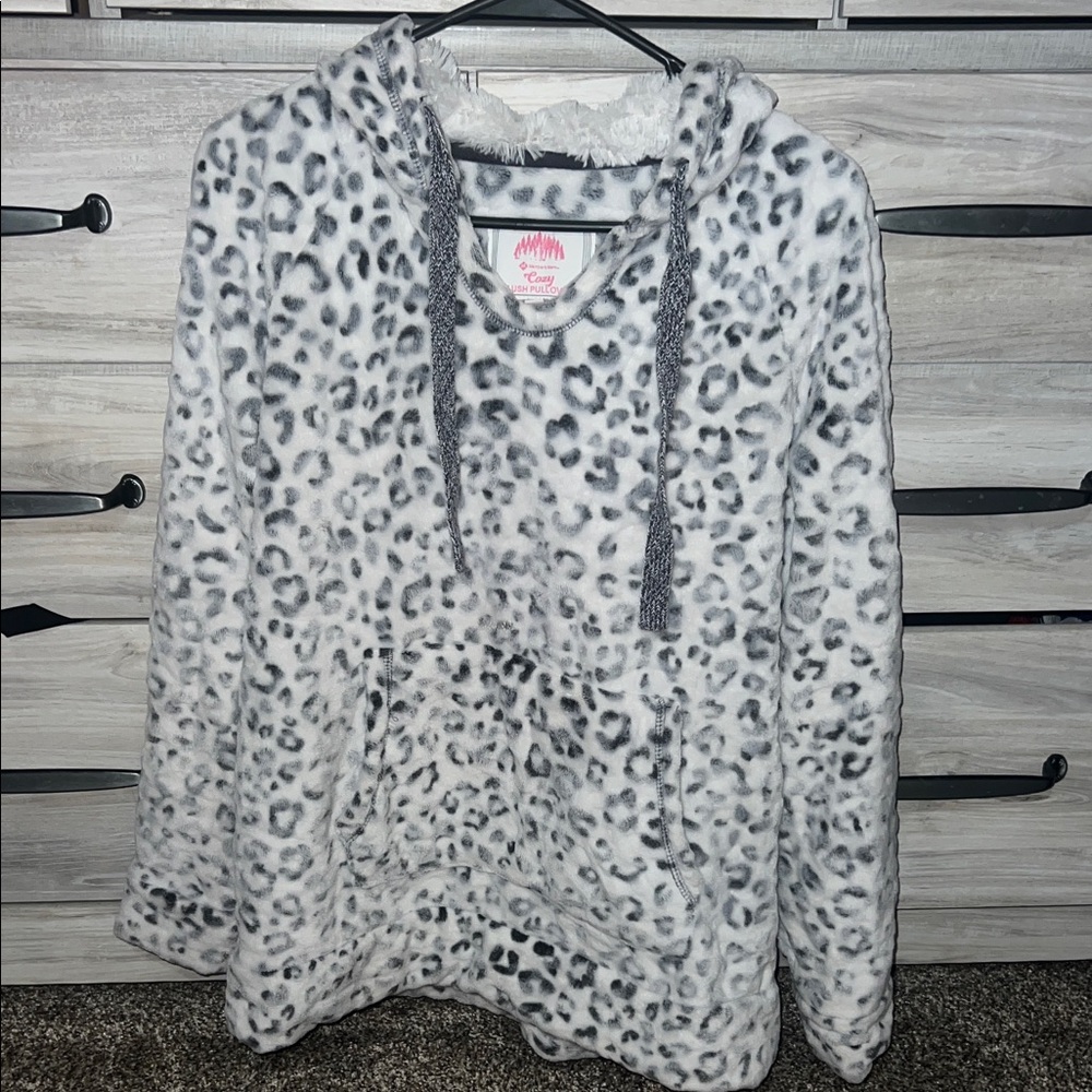 Fuzzy Leopard Print Pullover Hoodie - White & Gray
